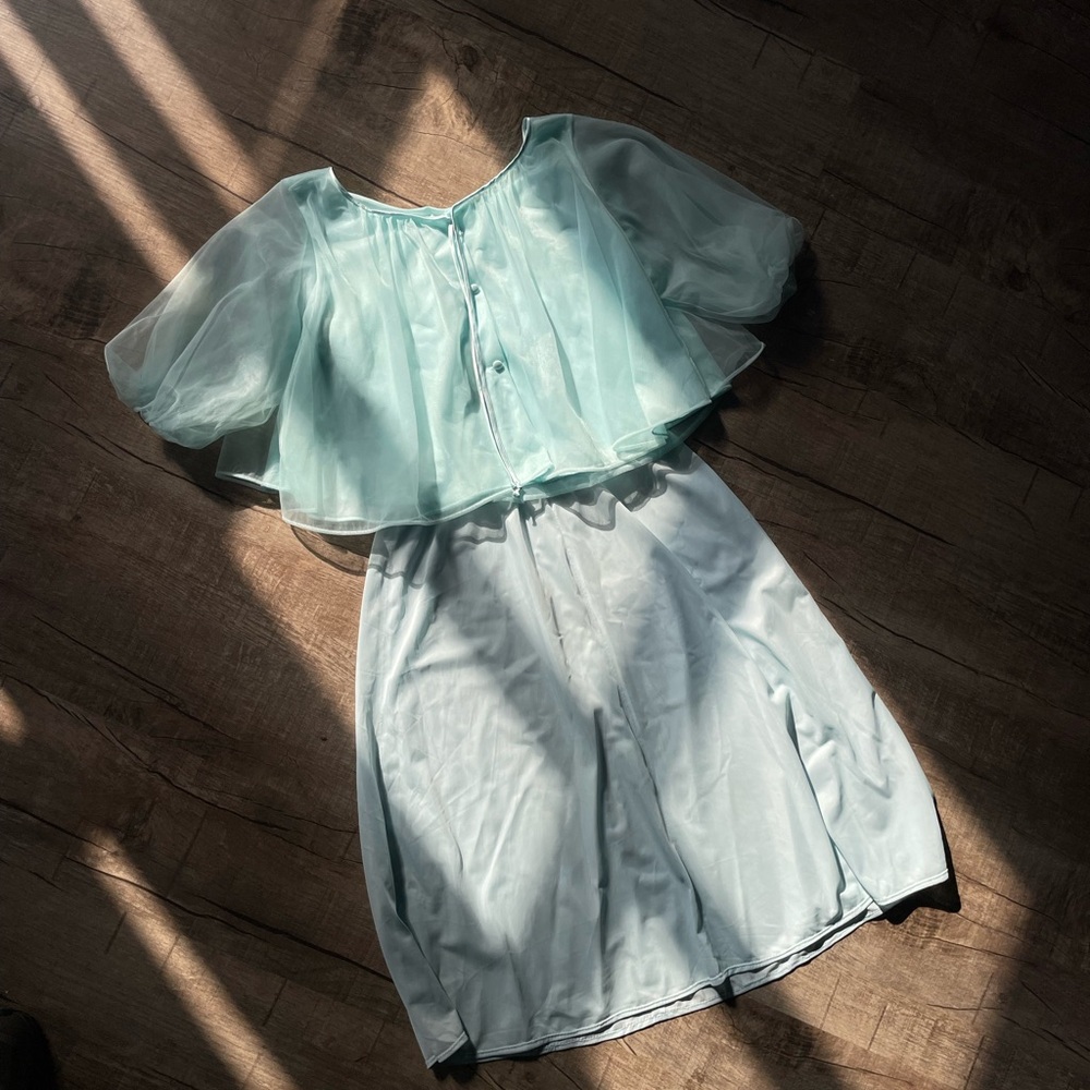 Vintage 1960s Blue Nylon Chiffon Bed Jacket & Lace Trim Nightgown